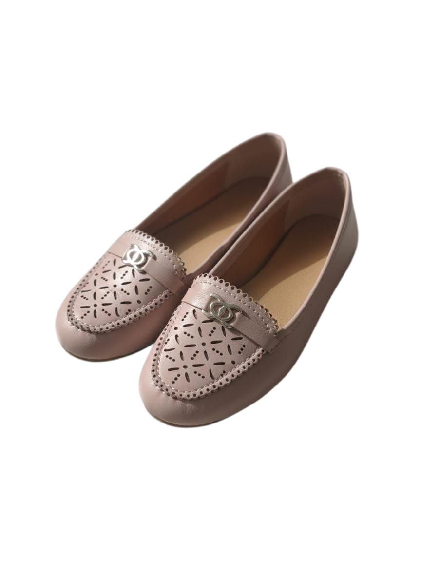 Women's Floral Cut-Out Loafers, Nude Pink Leather, Casual Slip-On Ballet Flats with Scalloped Edge Design (UK Footwear Size System, Adult, Women, Numeric, Medium, 3)