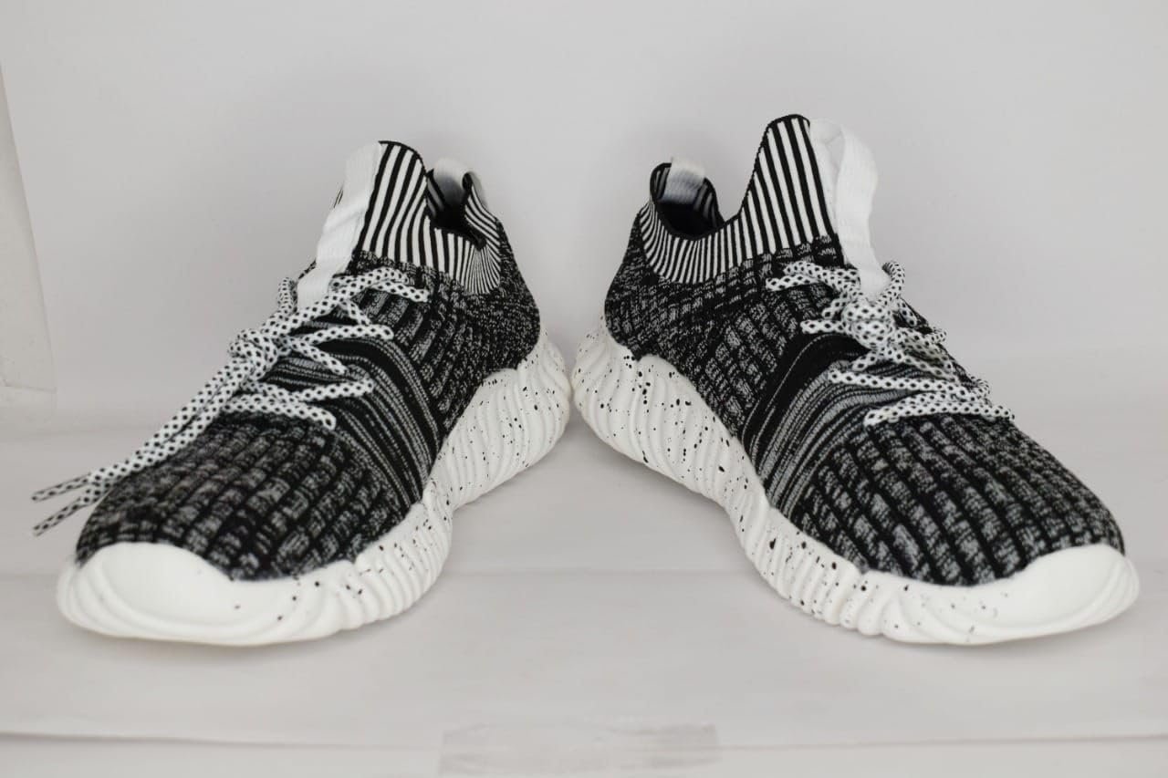 Knitted Athletic Running Shoes, Lace-Up Sports Trainers, Black and White, Men's Footwear, Size India 8-9 (Black, UK Footwear Size System, Adult, Men, Wide, 9)