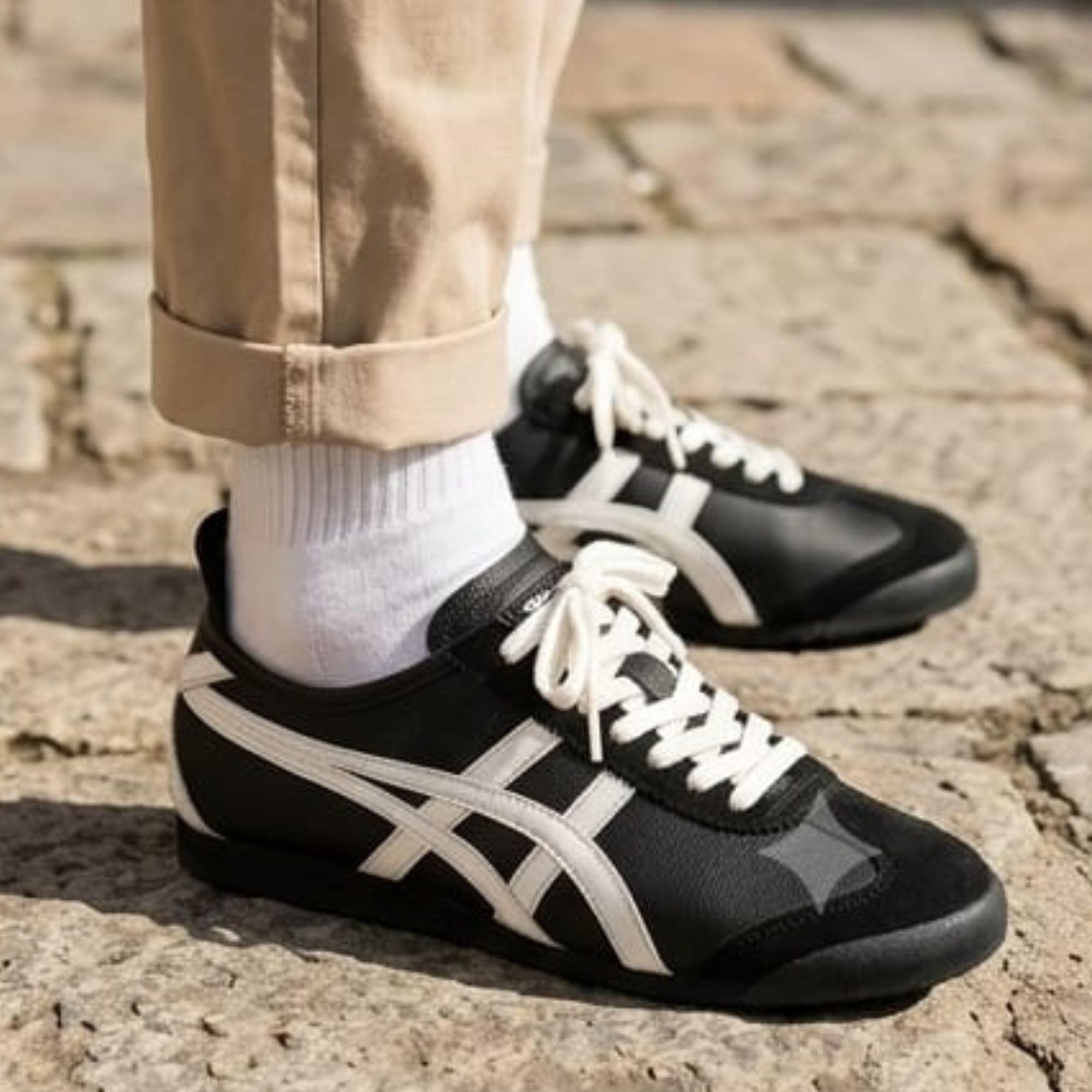 Men’s PU Upper Trendy Striped Pattern Rubber Sole Casual Lace Up Sneakers (Black-10) - Image 6